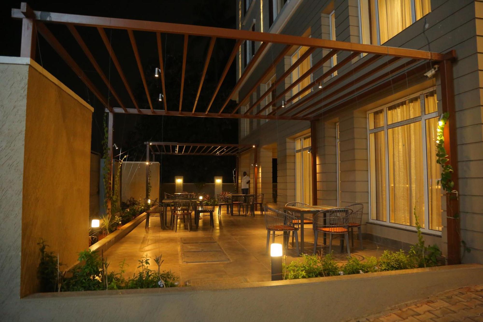 Misty Ocean - A Bergamont Group Of Hotel Kuilapalayam Luaran gambar