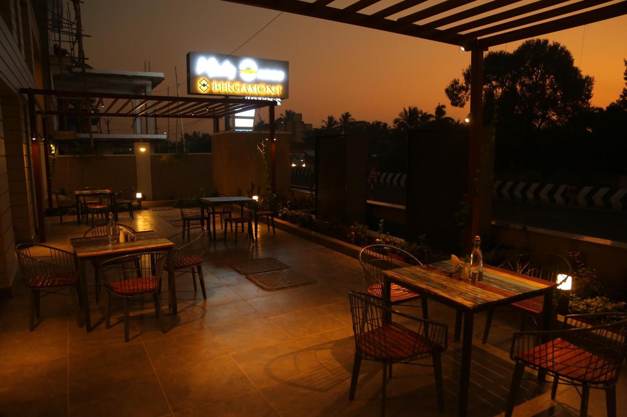 Misty Ocean - A Bergamont Group Of Hotel Kuilapalayam Luaran gambar