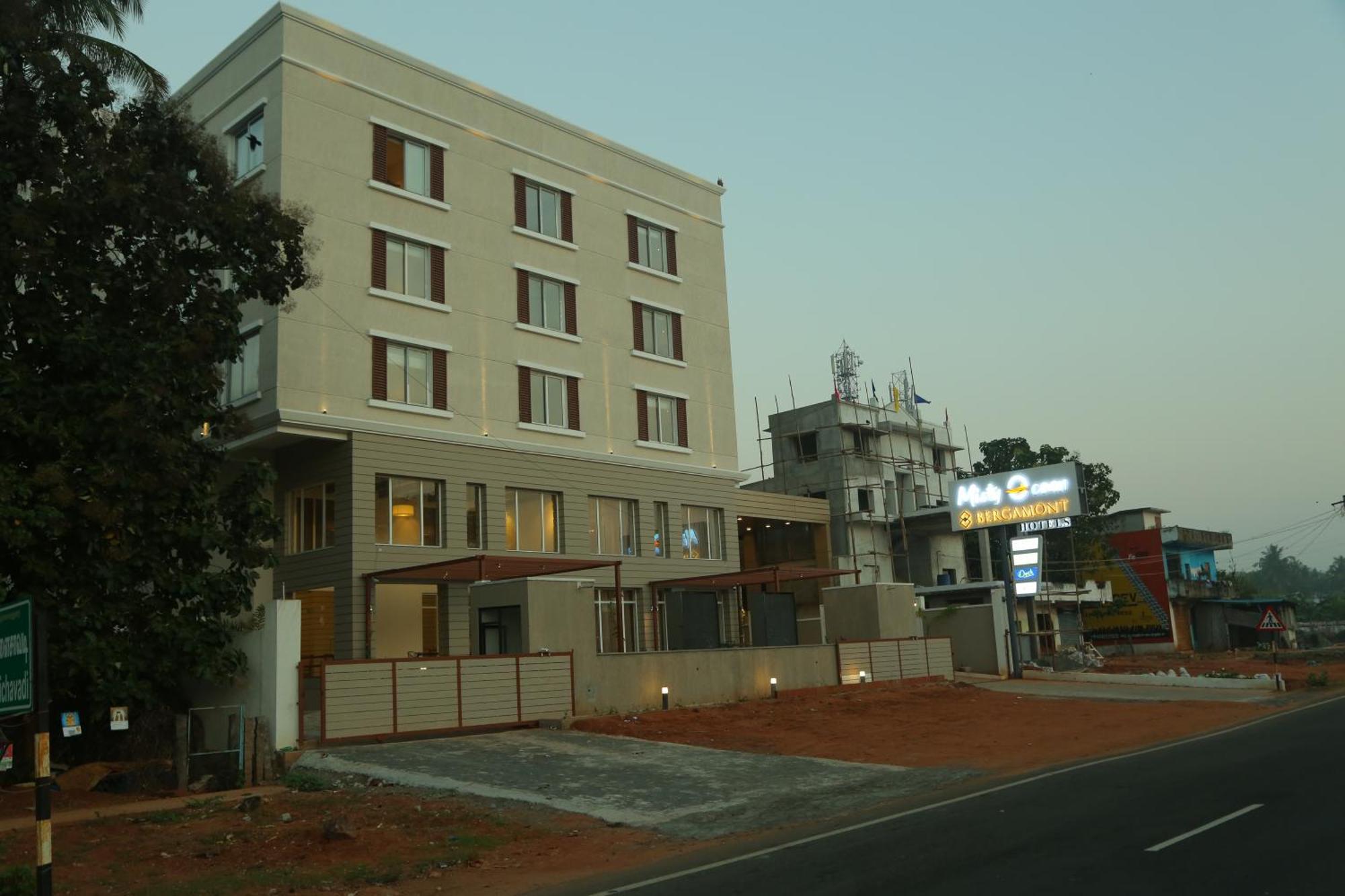 Misty Ocean - A Bergamont Group Of Hotel Kuilapalayam Luaran gambar